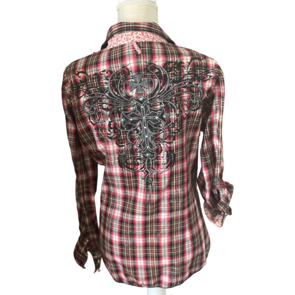 ROAR BY ROCK REVIVAL WOMENS SHIRT SIZE XL RED PLAID WITH BLACK EMBROIDERY